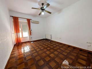 Piso en alquiler en Linarejos en Linares