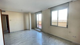 Piso en venta en Santa Rosa - Valdeolleros en Córdoba