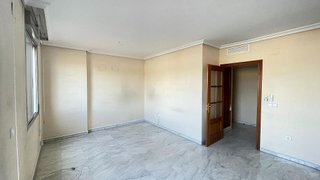 Piso en venta en Santa Rosa - Valdeolleros en Córdoba