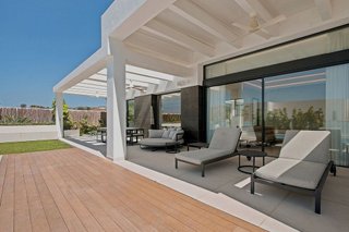 Chalet en alquiler en El Mayorazgo - El Limonar en Málaga