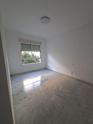 Piso en alquiler en Huerta del Pilar en Sevilla