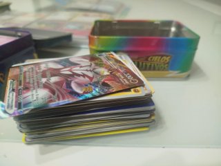 Lote Cartas Pokémon + 800!!. Y cajas metálicas.