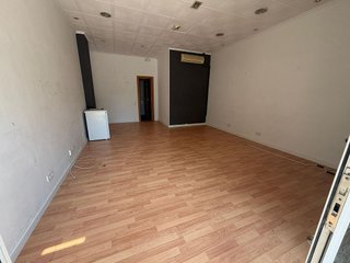 Local comercial en venta en Can Roca-Muntanyeta en Castelldefels