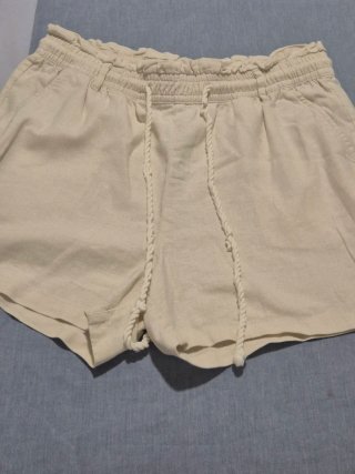 Bermuda H&M color crema