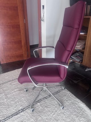 Silla Directivo Giratoria Ergonómica Púrpura