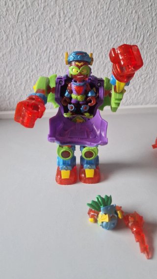 Superbot Superthings robot