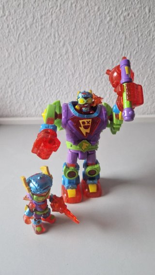 Superbot Superthings robot