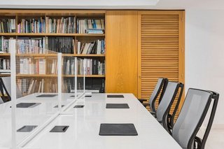 Oficina en alquiler en Los Remedios en Sevilla