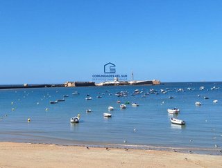 Piso en venta en La Caleta - La Viña en Cádiz