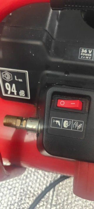 Compresor Einhell a Batería Portátil + Accesorios