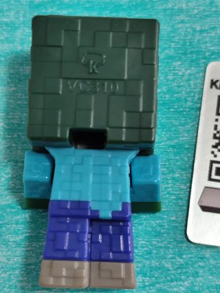 Minecraft Zombie VC310 Kinder Sorpresa