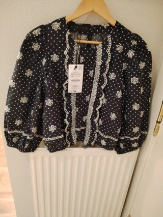 Blusa Zara bordada lunares negra blanca Talla XS