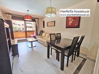 Piso en venta en La Carolina-Guadalpín en Marbella
