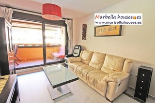 Piso en venta en La Carolina-Guadalpín en Marbella