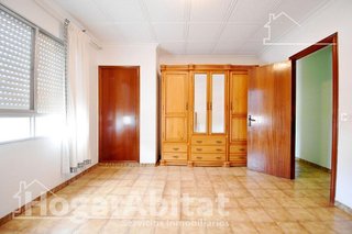 Edificio en venta en Tavernes de la Valldigna