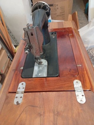 Mesa de madera Alfa