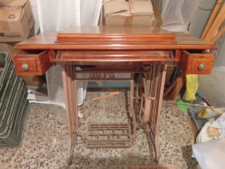 Mesa de madera Alfa