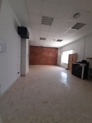 Local comercial en venta en Gamarra - La Trinidad en Málaga