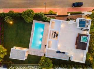 Chalet en alquiler en Las Brisas en Marbella