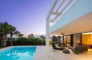 Chalet en alquiler en Las Brisas en Marbella