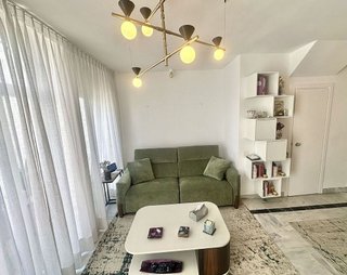 Dúplex en alquiler en Playa de la Fontanilla en Marbella