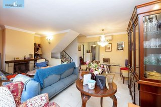 Casa adosada en venta en Crta. De la Sierra en Granada