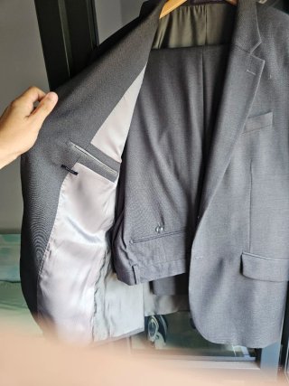 Traje + pantalón Mango Gris Nuevo. 1 sólo uso.