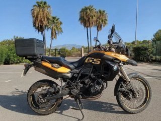 BMW F800 GS Adventure Negra y Amarilla