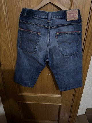 Bermudas Levi's Azules