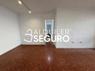 Piso en alquiler en Carranque - Haza Cuevas en Málaga