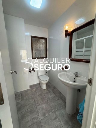Piso en alquiler en Carranque - Haza Cuevas en Málaga