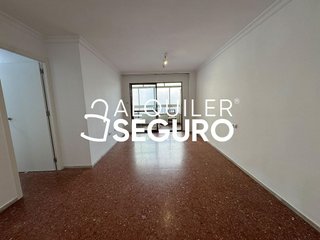 Piso en alquiler en Carranque - Haza Cuevas en Málaga