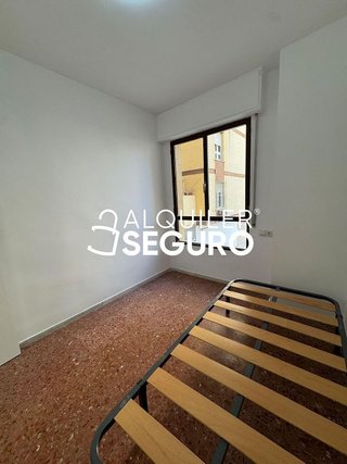 Piso en alquiler en Carranque - Haza Cuevas en Málaga