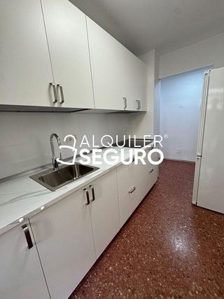 Piso en alquiler en Carranque - Haza Cuevas en Málaga