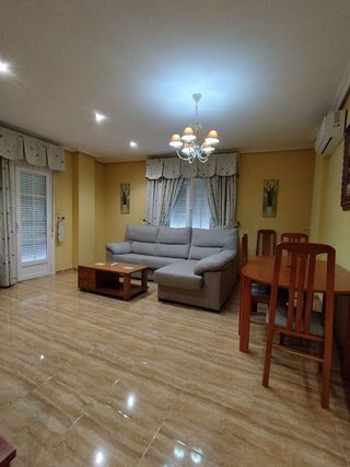 Piso en alquiler en Tomelloso
