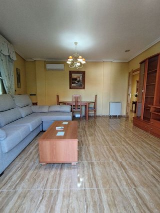 Piso en alquiler en Tomelloso