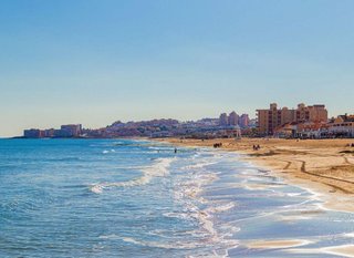 Edificio en venta en Centro en Torrevieja