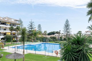 Piso en venta en La Carolina-Guadalpín en Marbella