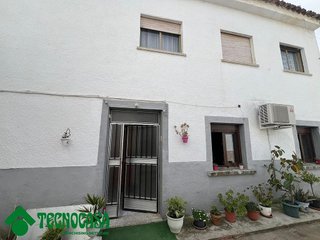 Casa adosada en venta en Puebla de Montalbán (La)