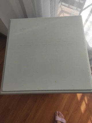 Mesa auxiliar madera blanca y gris