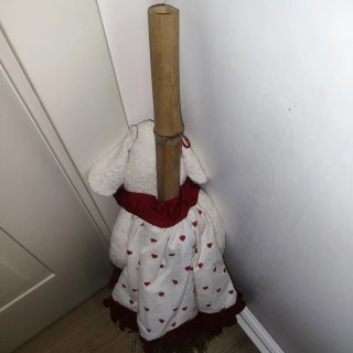 Scopina artigianale con pecorella e cuoricini