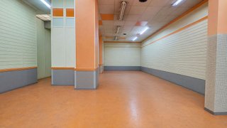 Local comercial en venta en Almendrales en Madrid