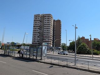 Local comercial en venta en Almendrales en Madrid