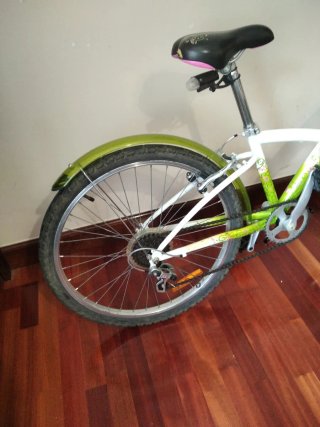 Bicicleta niña 24 pulgadas 9-12 años .