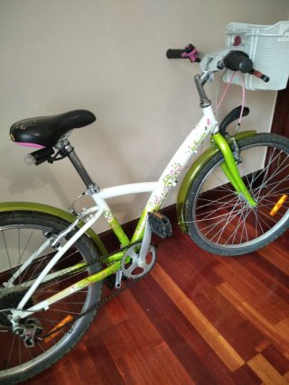 Bicicleta niña 24 pulgadas 9-12 años .