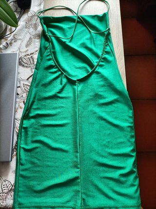 Vestido verde corto tirantes cruzados