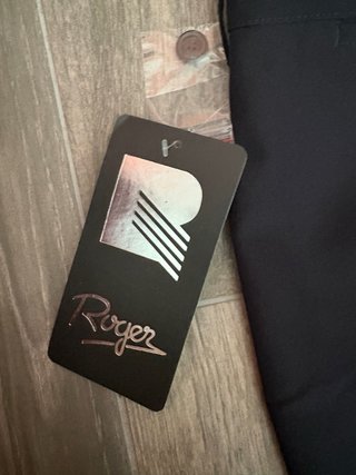 Pantalón mujer pinzas negro