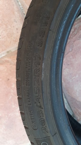 Rueda de coche