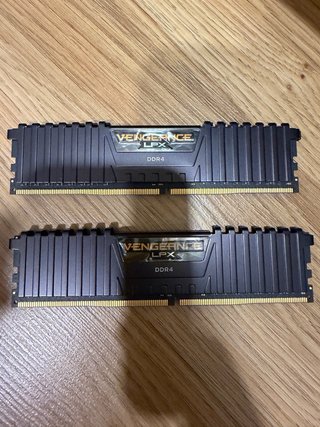 Placa Base ASUS + Ryzen 7 5800XD + 32gb ddr4 3600