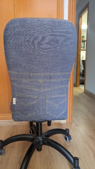 Silla Ikea Nominell estilo tejano.